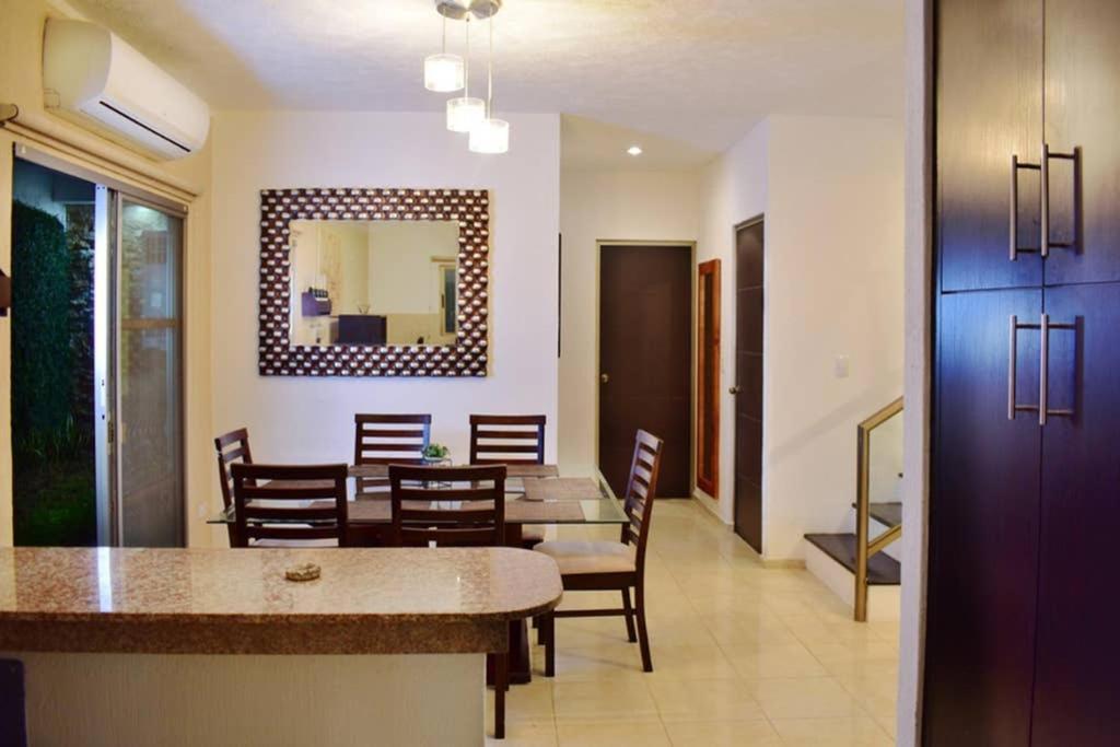 Casa Hector, Con Jacuzzi, Cerca Del Foro Gnp. Villa Mérida Eksteriør bilde