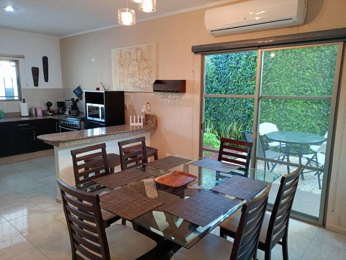 Casa Hector, Con Jacuzzi, Cerca Del Foro Gnp. Villa Mérida Eksteriør bilde