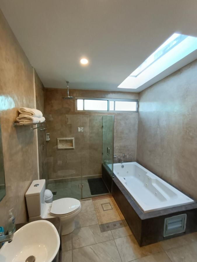 Casa Hector, Con Jacuzzi, Cerca Del Foro Gnp. Villa Mérida Eksteriør bilde
