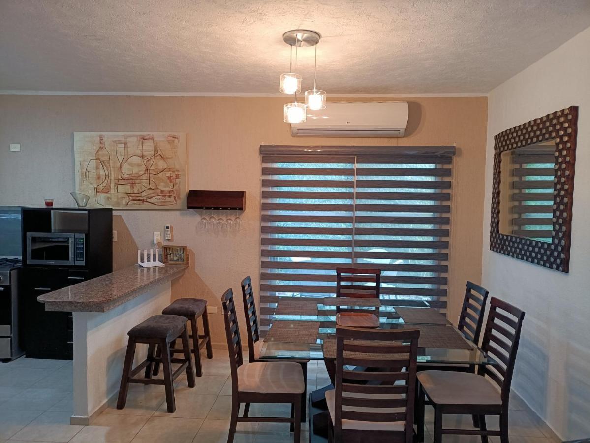 Casa Hector, Con Jacuzzi, Cerca Del Foro Gnp. Villa Mérida Eksteriør bilde