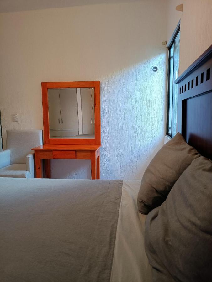 Casa Hector, Con Jacuzzi, Cerca Del Foro Gnp. Villa Mérida Eksteriør bilde